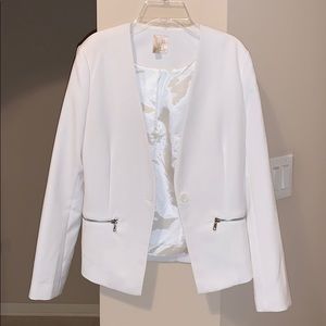 Elegant White Blazer